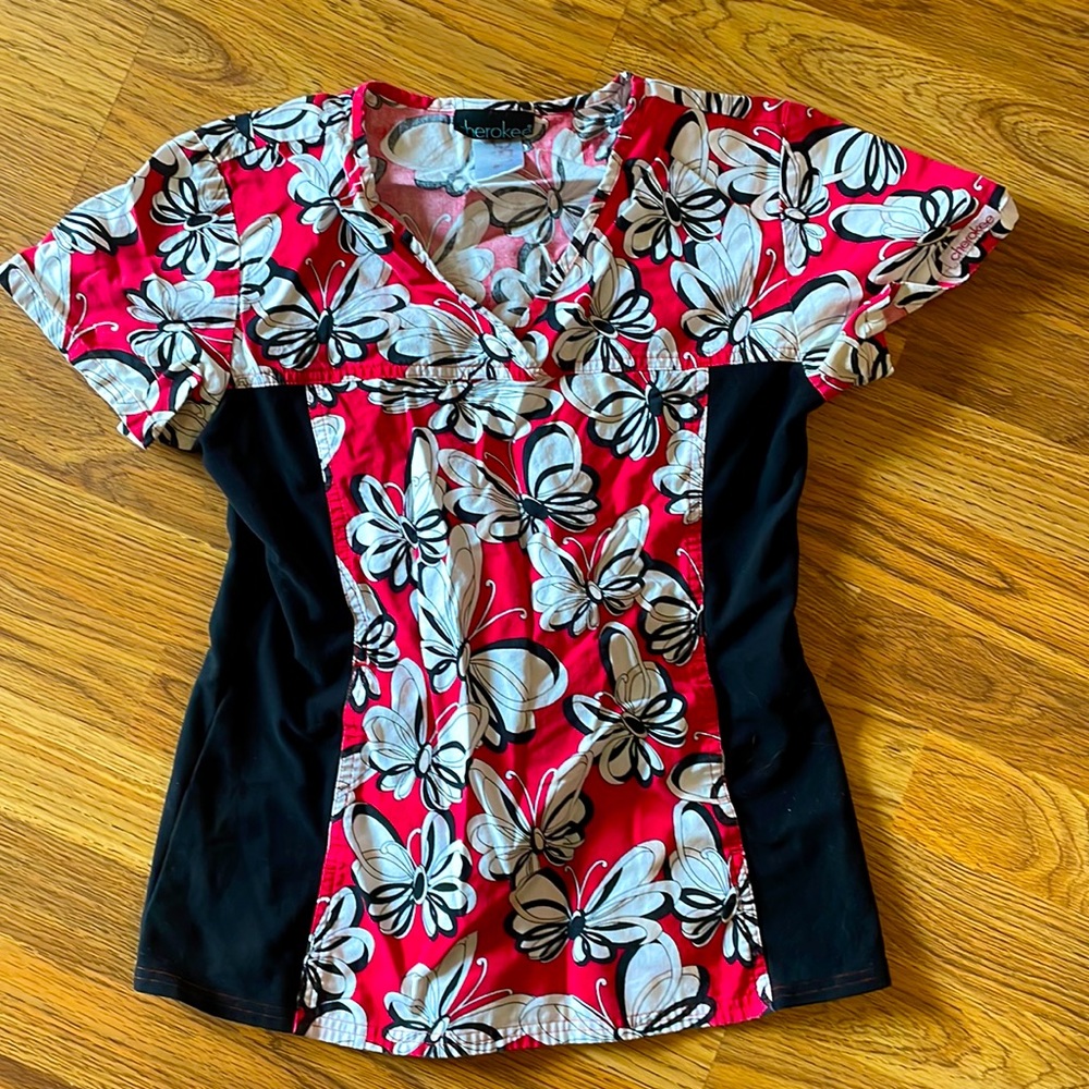 Cherokee red/black butterfly scrub top